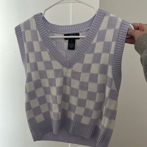 sweater vest cropped